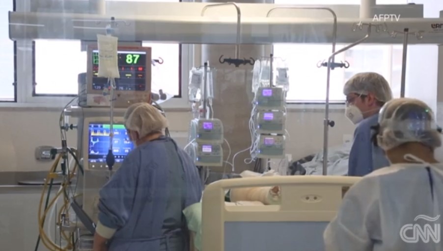 EEUU debería tener unos cientos de millones de vacuna contra el covid-19, a principios de 2021, dice Fauci