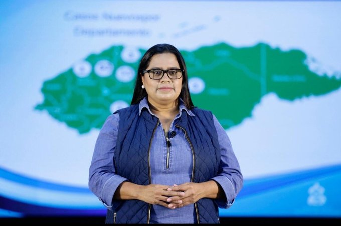 Karla Pavón Jefa de la Región Metropolitana de la Salud da positivo al covid-19