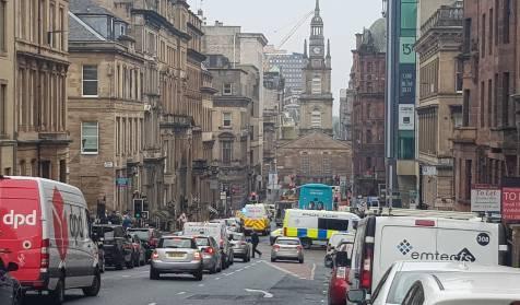 Al menos tres muertos por un apuñalamiento en un hotel del centro de Glasgow Al menos tres muertos por un apuñalamiento en un hotel del centro de Glasgow