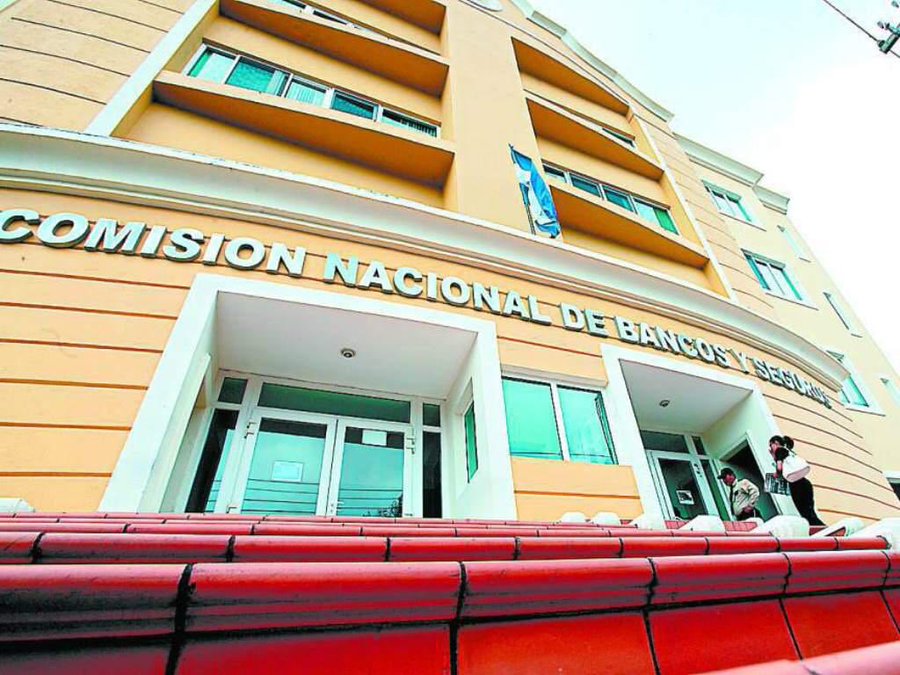 Presidente Hernández solicita a las instituciones financieras readecuar las deudas de marzo, abril y mayo Presidente Hernández solicita a las instituciones financieras readecuar las deudas de marzo, abril y mayo