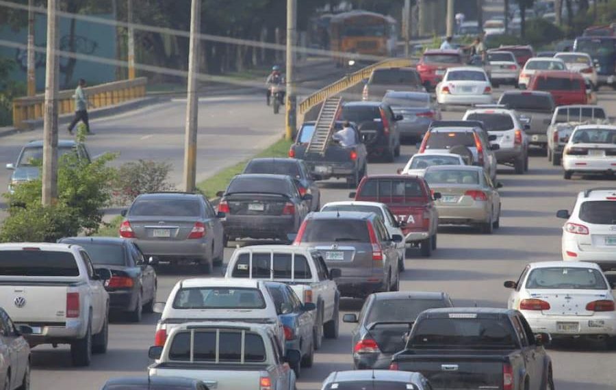 Queda sin valor la medida de circulación del último dígito de placa vehícular Queda sin valor la medida de circulación del último dígito de placa vehícular