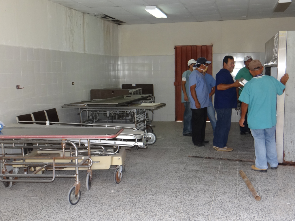 Morgue enfrenta a familias con entrega equivocada de cadáveres