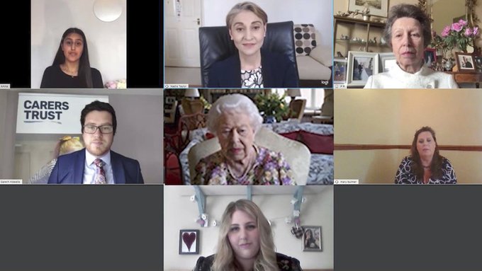 La reina Isabell  participa por primera vez en una videoconferencia pública