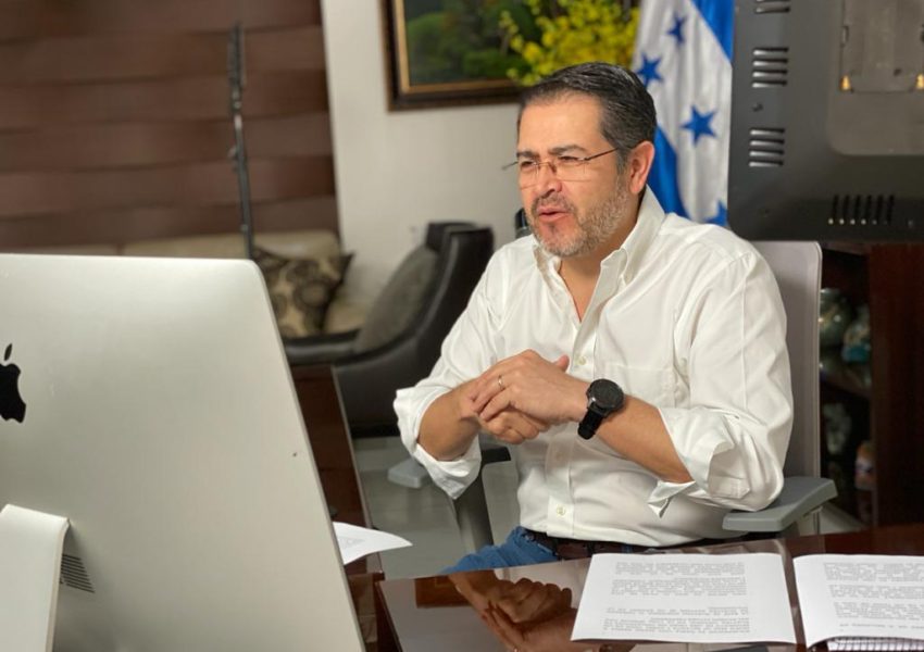 Gobierno y empresa privada benefician a 106.636 trabajadores con bono solidario por más de 383 millones de lempiras