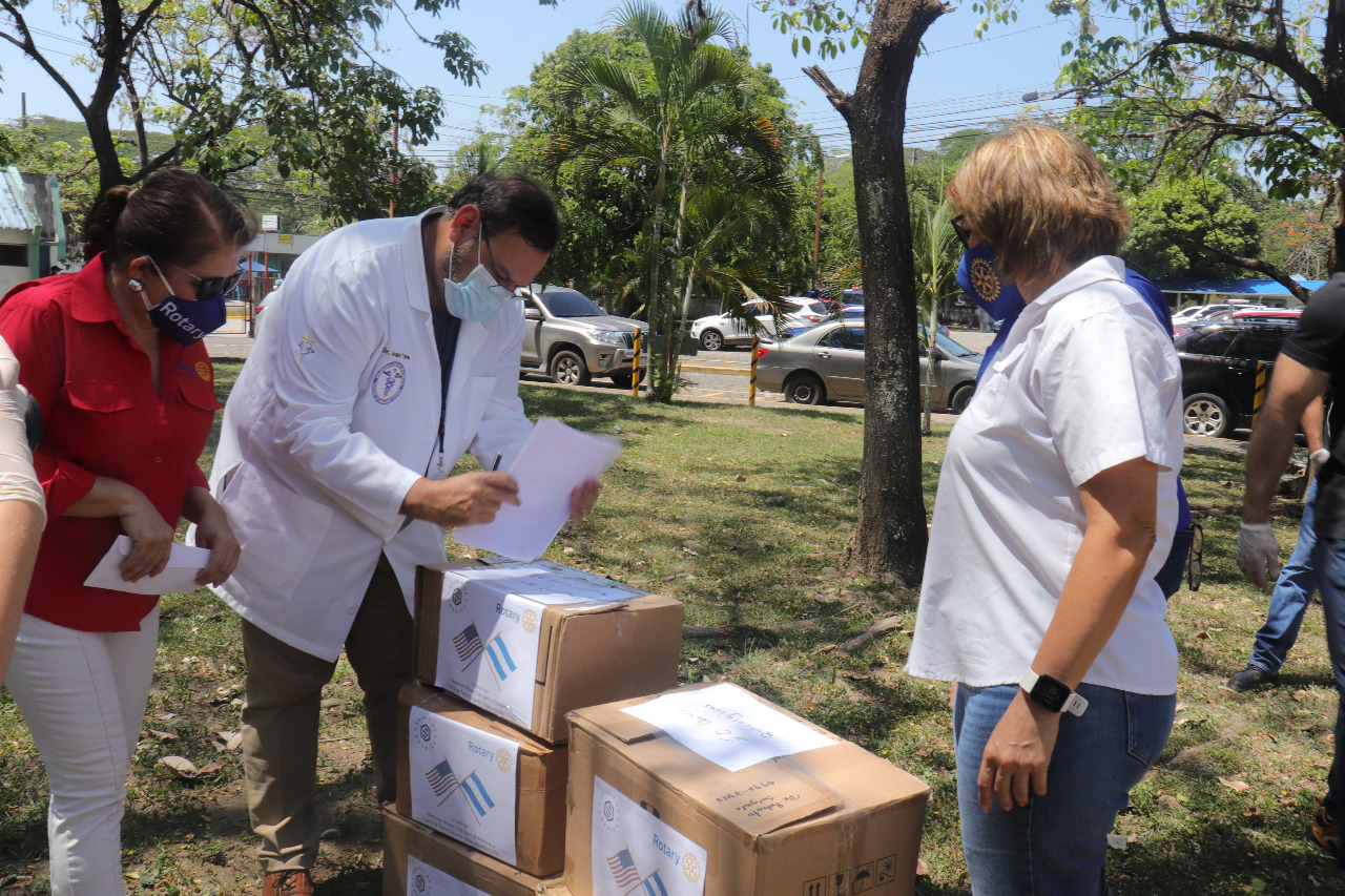 Fuerza de Tarea Conjunta Bravo realiza donativo de insumos médicos