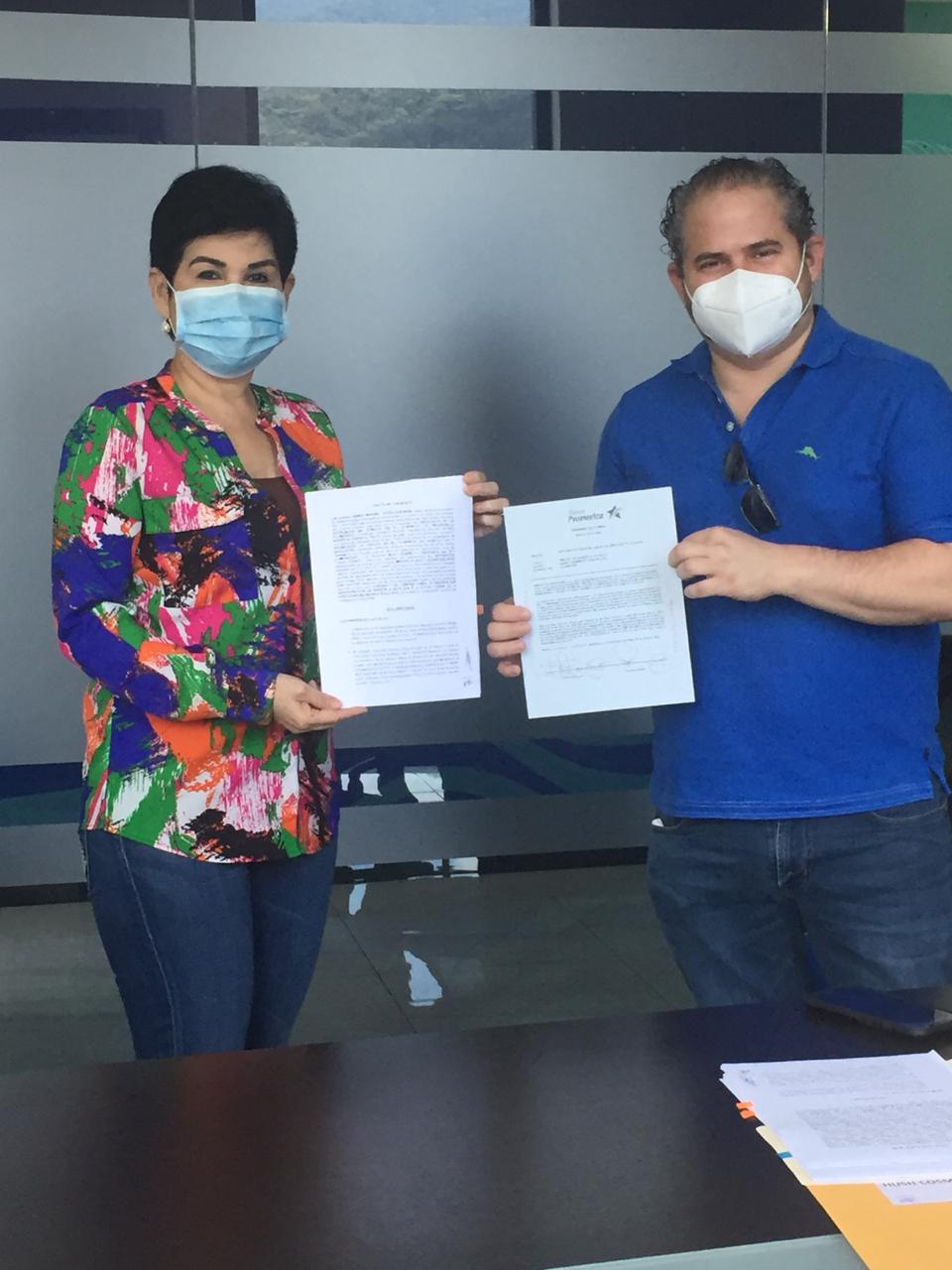 En proceso transparente se adjudica a 19 empresas la compra de alimentos para tercera fase de Honduras Solidaria En proceso transparente se adjudica a 19 empresas la compra de alimentos para tercera fase de Honduras Solidaria