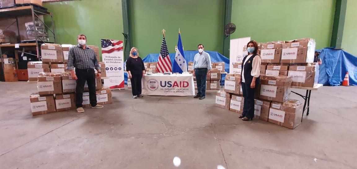 Gobierno de EEUU dona a Honduras 50 ventiladores mecánicos para pacientes con Covid-19