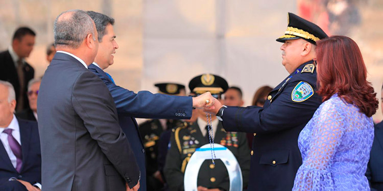 Presidente Hernández, en el marco del Día del Policía Hondureño: “Hemos logrado construir una nueva Policía con un nivel alto de credibilidad”
