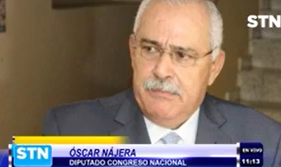 Óscar Nájera: «En la emergencia ha habido oportunismo de malos funcionarios que quieren agenciarse recursos del estado» Óscar Nájera: «En la emergencia ha habido oportunismo de malos funcionarios que quieren agenciarse recursos del estado»