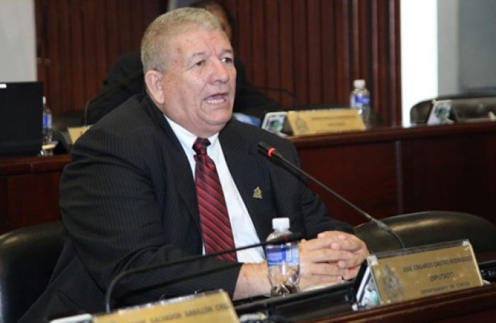 Diputado asegura que los Periodistas que tienen COVID-19 han sido pagados por el gobierno Diputado asegura que los Periodistas que tienen COVID-19 han sido pagados por el gobierno