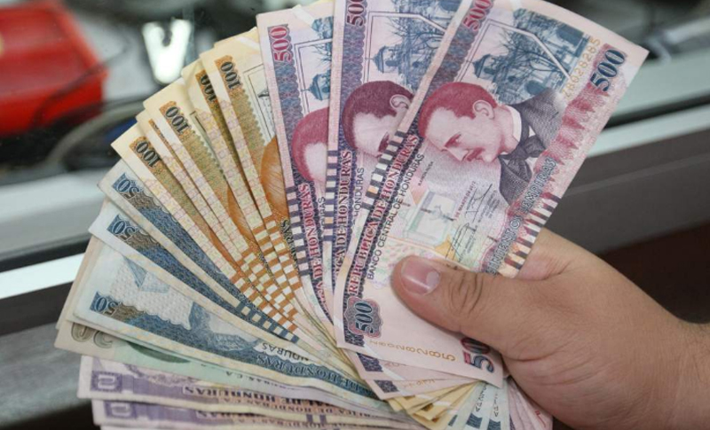 Ebin Andrade: «Los entes financieros pueden reestructurar con sus clientes las responsabilidades crediticias» Ebin Andrade: «Los entes financieros pueden reestructurar con sus clientes las responsabilidades crediticias»