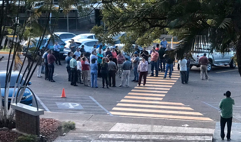 Al borde de 980 empleados del INFOP quedarían sin trabajo por congelamiento de contrato colectivo