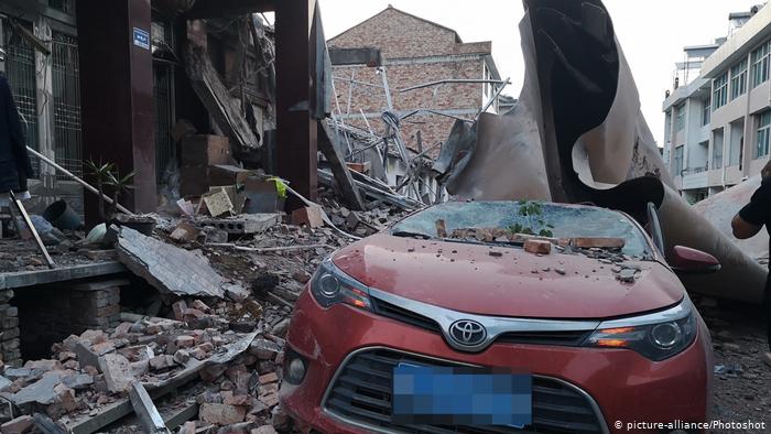 Al menos 19 muertos en explosión de camión de gas en China