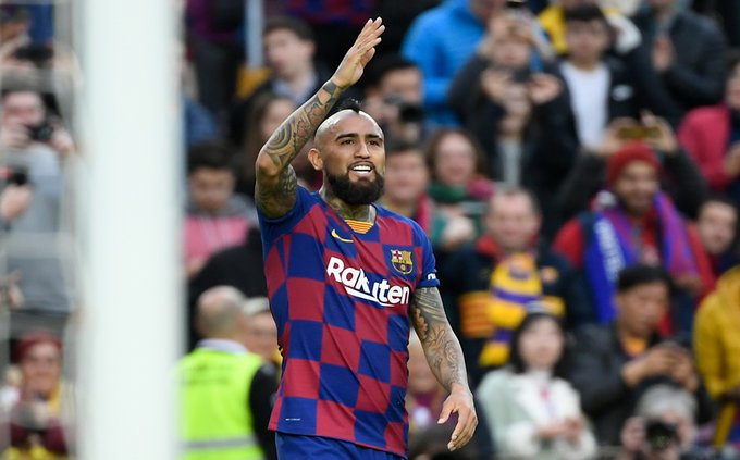 Arturo Vidal, criticado por apoyar protestas de racismo en EE. UU. y no la represión en Chile Arturo Vidal, criticado por apoyar protestas de racismo en EE. UU. y no la represión en Chile