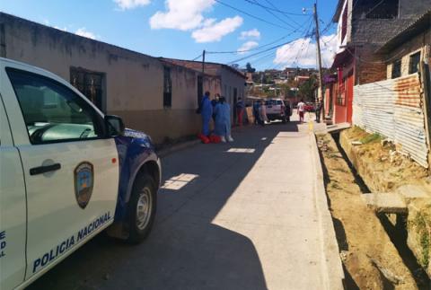 Brigadas médicas para detectar el COVID-19 llegan a la colonia Monseñor Fiallos Brigadas médicas para detectar el COVID-19 llegan a la colonia Monseñor Fiallos