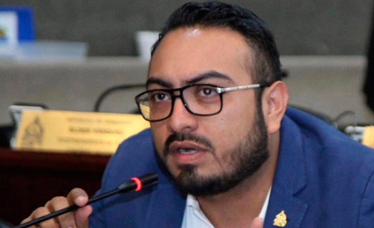 Diputado Karlo Villatoro da positivo al covid-19 y es internado en el Polideportivo de la UNAH Diputado Karlo Villatoro da positivo al covid-19 y es internado en el Polideportivo de la UNAH