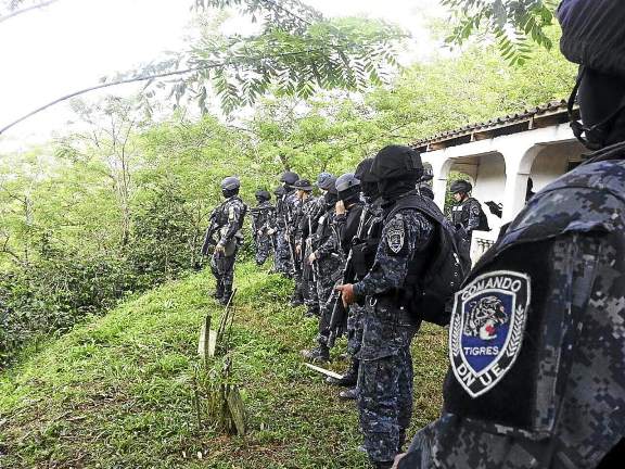 Ordenan repetir juicio  contra nueve policías tigres acusados de hurtar 1.3 millones de dolares