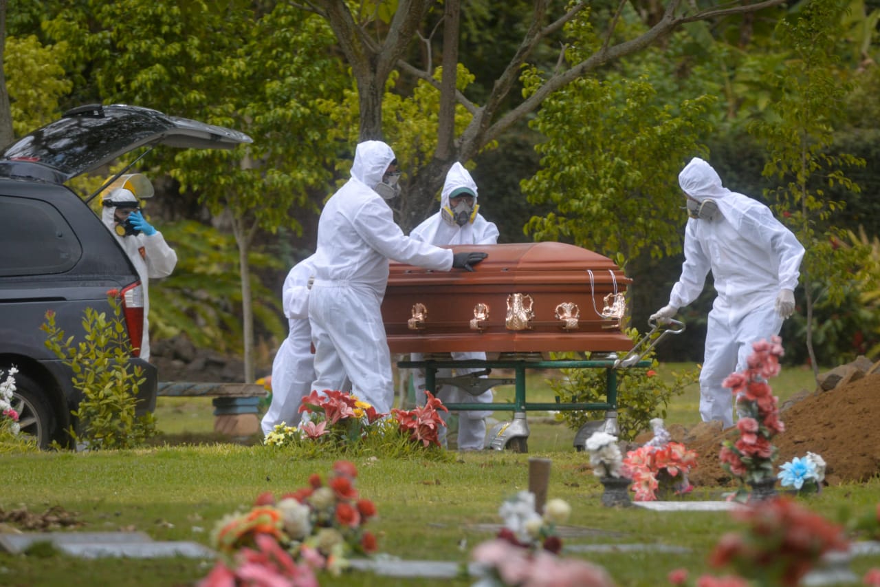 Por COVID-19: 194 entierros ha realizado la alcaldía en el cementerio Jardín de los Ángeles