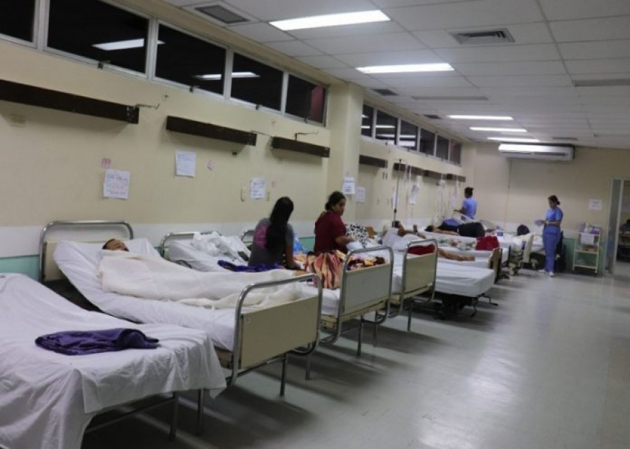 Hospital San Felipe reporta reducción de ingresos en salas de pacientes con COVID-19