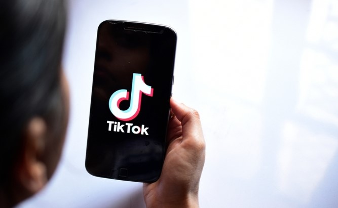Mike Pompeo dice que EEUU analiza prohibir TikTok y otras aplicaciones chinas de redes sociales Mike Pompeo dice que EEUU analiza prohibir TikTok y otras aplicaciones chinas de redes sociales