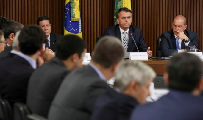 Brasil: Dos ministros del gobierno de Jair Bolsonaro dan positivo por Covid-19 en un día Brasil: Dos ministros del gobierno de Jair Bolsonaro dan positivo por Covid-19 en un día