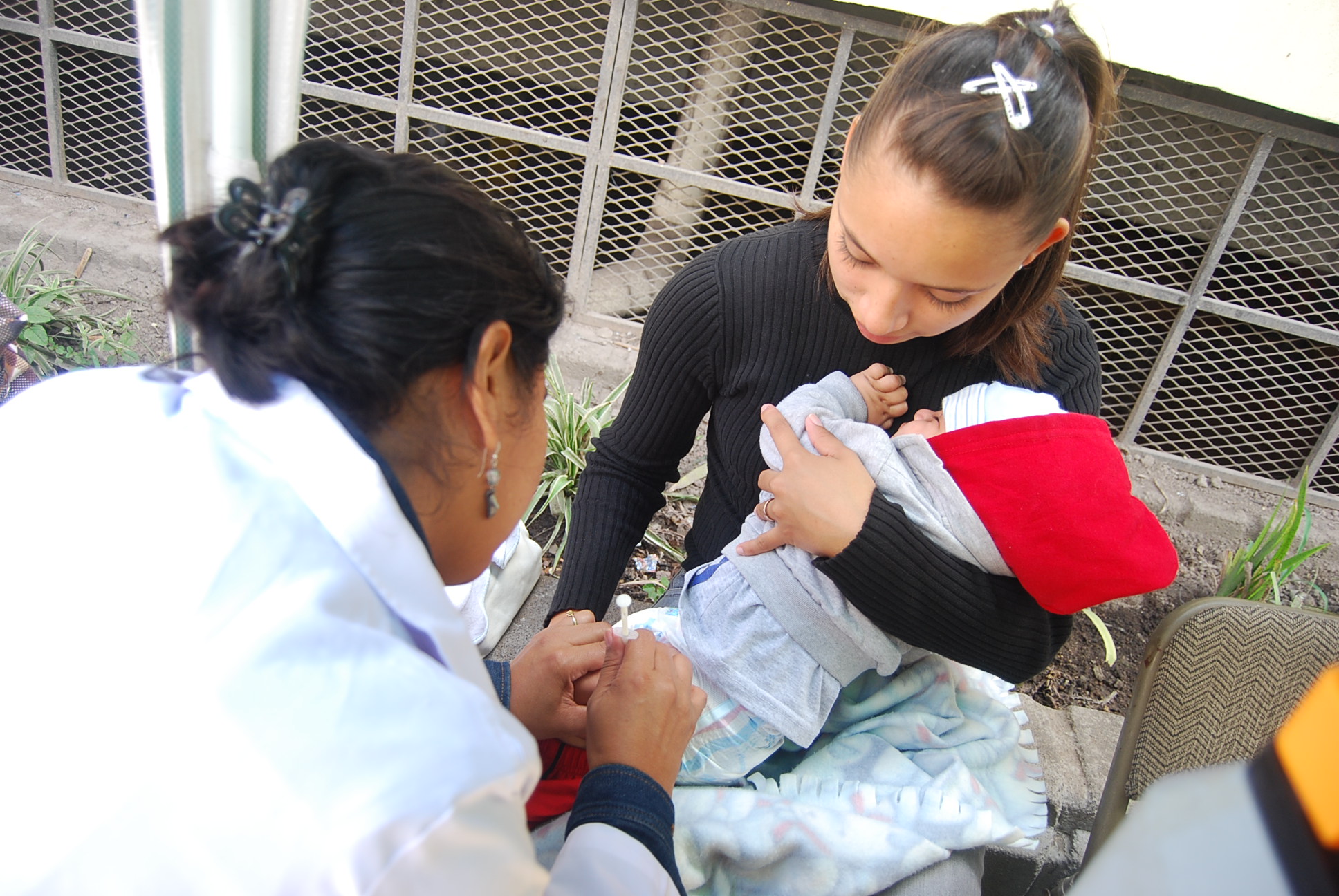 Directora del PAI: Campaña de vacunación ha protegido al 45% de la población meta