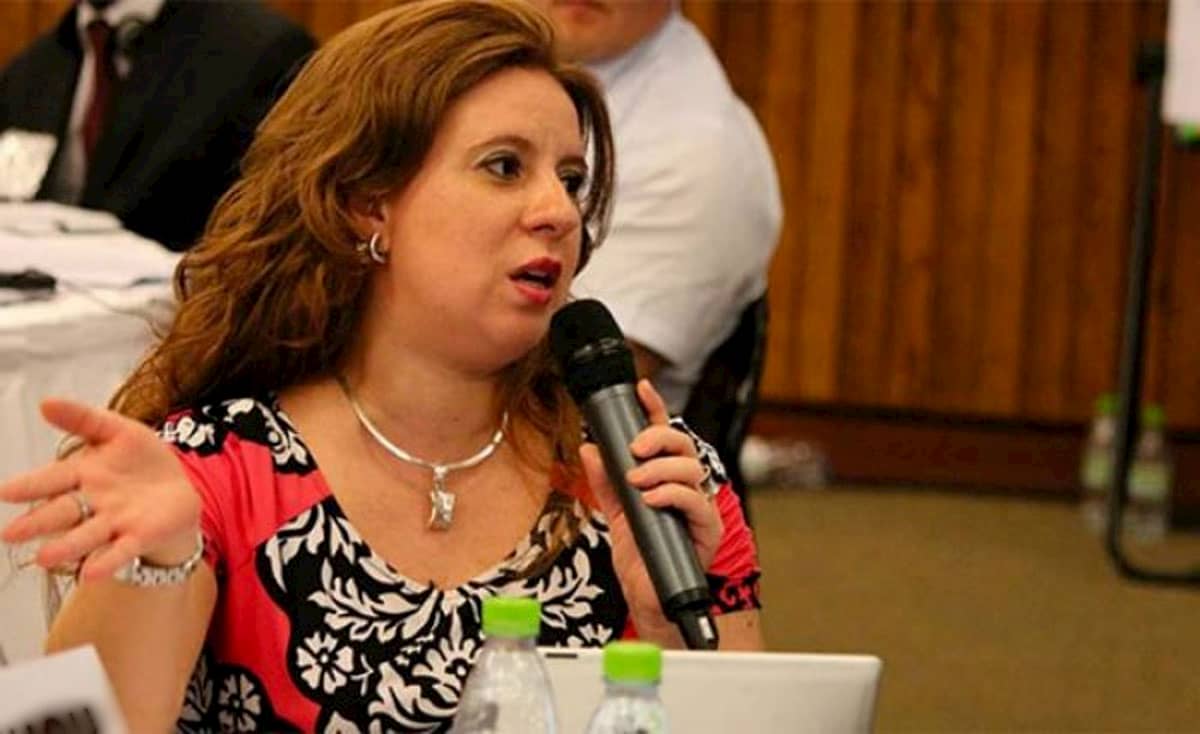 Entre lunes y miércoles esperan documentación original de hospitales dice directora de Invest-H