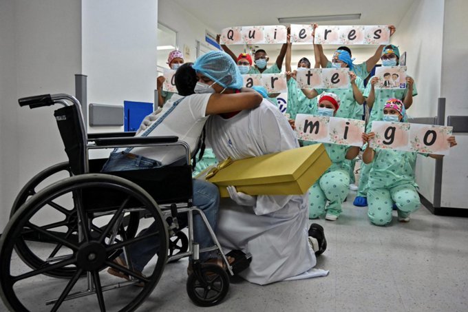 Dio a luz estando en coma por el covid-19 y al despertar su novio le pidió matrimonio Dio a luz estando en coma por el covid-19 y al despertar su novio le pidió matrimonio