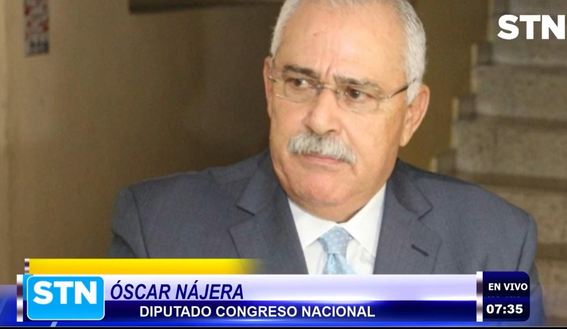 Oscar Nájera: “Declaraciones de Rony Martínez me tienen sin cuidado me la puede pelar”