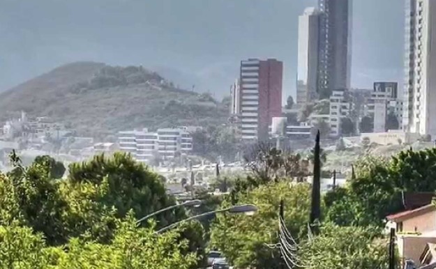 México: Por fuertes lluvias, suspenden actividades este lunes en Nuevo León