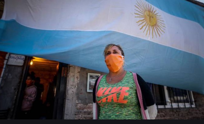 Argentina registra 92 nuevas muertes por coronavirus, un nuevo récord diario Argentina registra 92 nuevas muertes por coronavirus, un nuevo récord diario