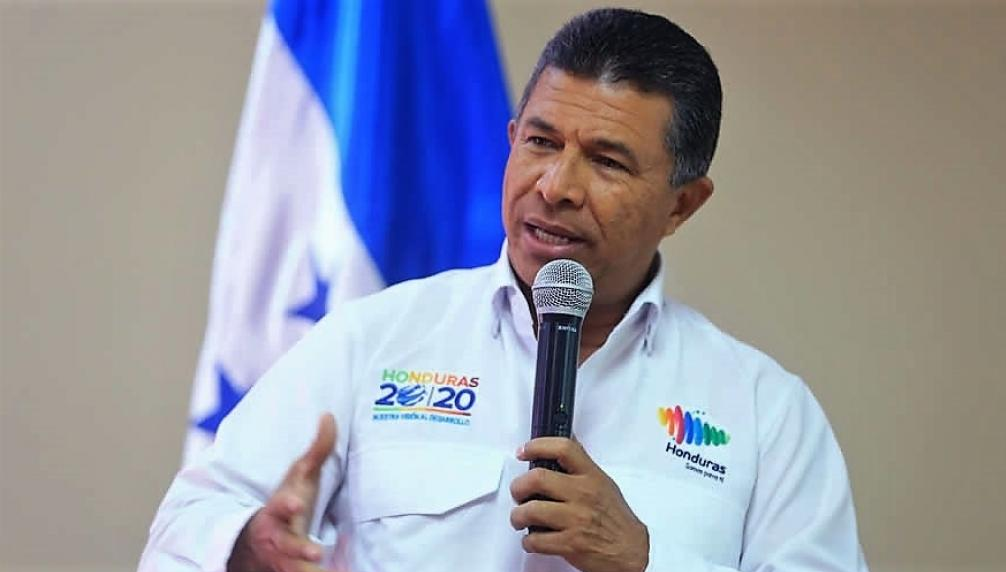 Aclara gobierno: Equipo de protección personal fueron comprado por Salud y lo movilizó gobierno canadiense