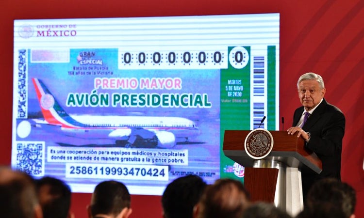 México:  López Obrador anunció la reactivación de la venta de boletos para la rifa del avión presidencial