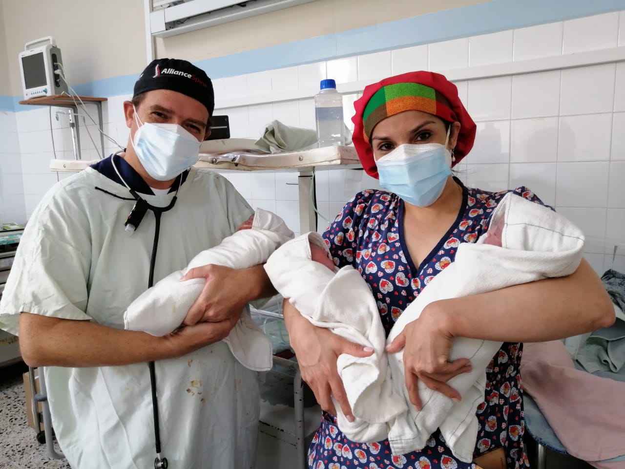 ¡En tiempos de Covid-19! Nacen trillizas en el hospital de Occidente, Honduras ¡En tiempos de Covid-19! Nacen trillizas en el hospital de Occidente, Honduras