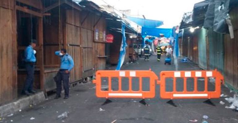 Bajo normas de seguridad:   Locatarios del mercado San Isidro se preparan para retornar a trabajar