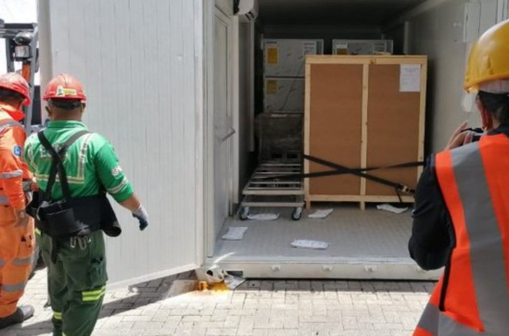 TSC se retira del proceso de revisión de los contenedores en los que vienen los hospitales móviles