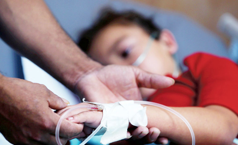 Niños con cuadros de dengue están llegando tarde a los centros de salud en la capital Niños con cuadros de dengue están llegando tarde a los centros de salud en la capital