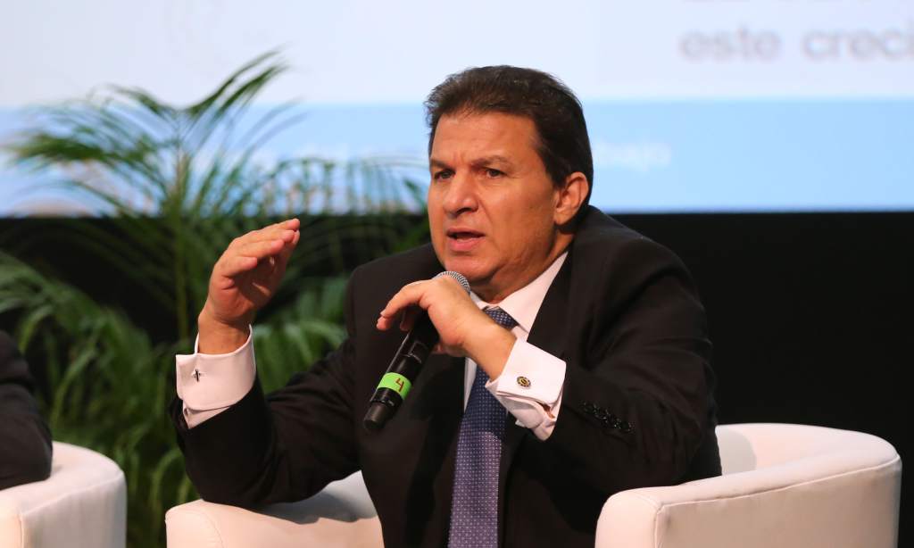 Expresidente de maquiladores: «Ya es hora de arrancar la economía»   