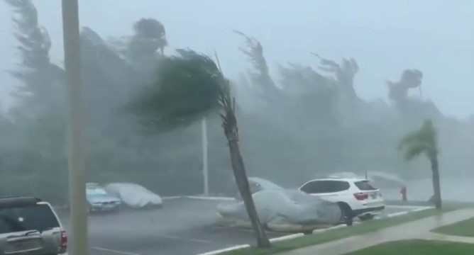 Puerto Rico, República Dominicana y otras islas del caribe son azotadas por la «Tormenta Isaías» Puerto Rico, República Dominicana y otras islas del caribe son azotadas por la «Tormenta Isaías»