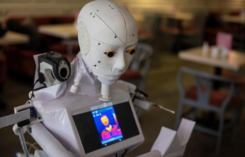 «Cira V 0» La robot capaz de hacer pruebas PCR para detectar el Covid-19