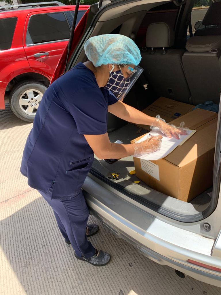 Entregan más de 1,400 mascarillas a Cosmetólogos Profesionales de Honduras Entregan más de 1,400 mascarillas a Cosmetólogos Profesionales de Honduras