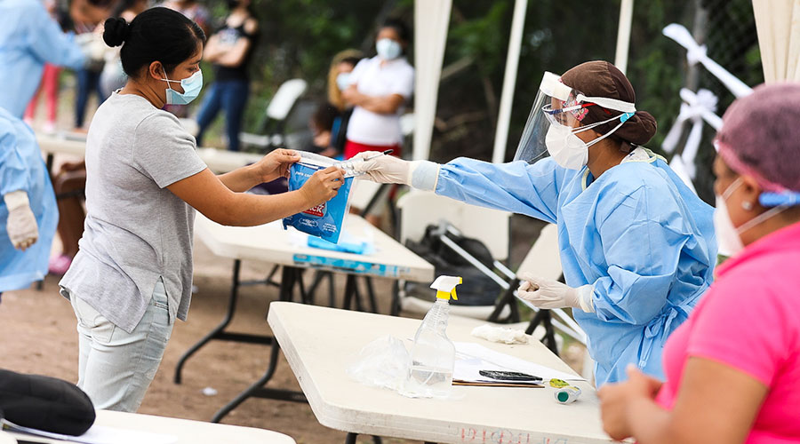 Brigadas contra COVID-19 evalúan a 72,000 personas  