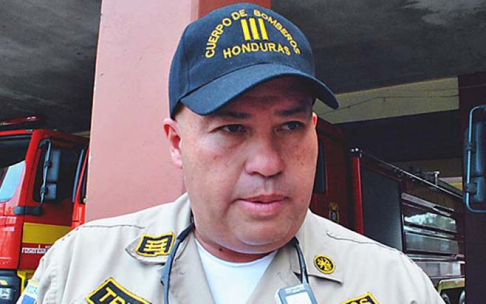 Oscar Triminio:  Unos 400 barrios y colonias de la capital corren riesgo de deslaves durante las lluvias