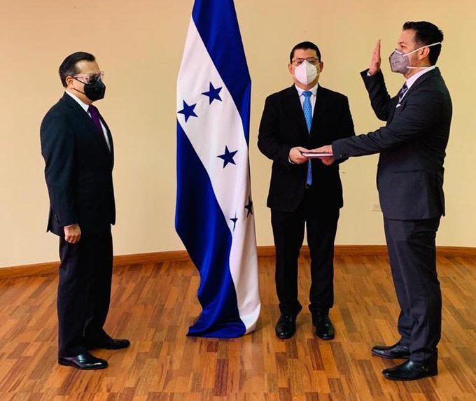 Rolando Leán Bu nuevo Comisionado Presidente de Interventora de la ENEE