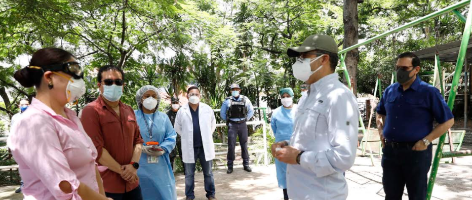 Presidente Hernández: «Es evidente que los números de casos de COVID-19 van bajando, gracias al trabajo de las brigadas médicas»