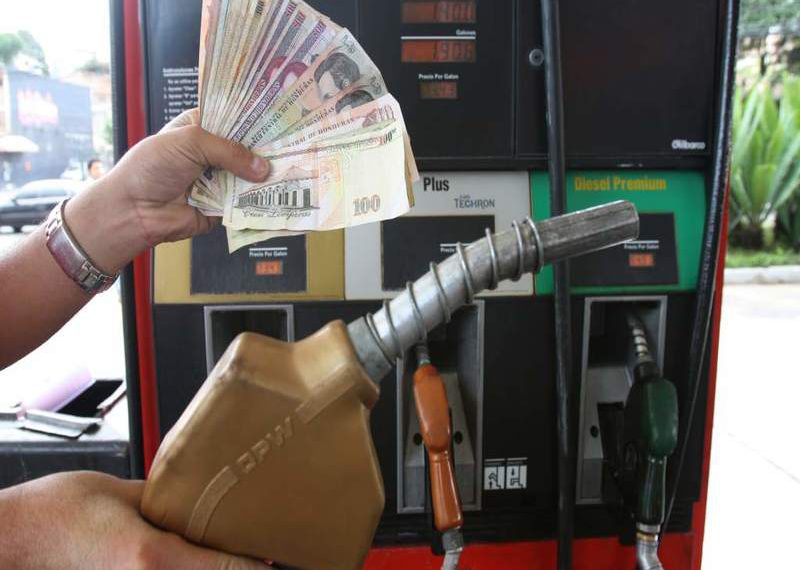 Más de Lps. 2 mil 700 millones pagó Honduras en importación de combustible en 2022 Más de Lps. 2 mil 700 millones pagó Honduras en importación de combustible en 2022