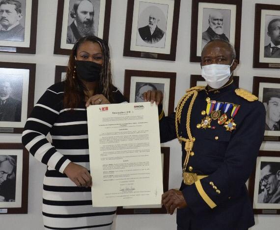 Agregado policial de Honduras en Colombia recibe condecoración Agregado policial de Honduras en Colombia recibe condecoración