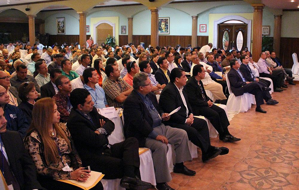 Unas 1,800 iglesias evangélicas listas para reapertura