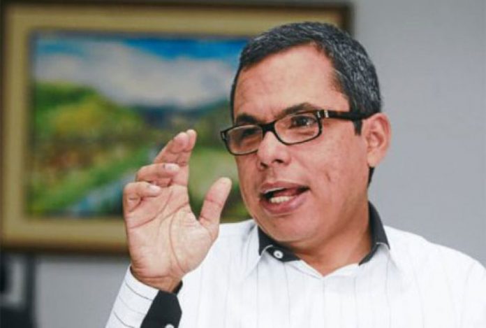 Expresidente de CEH: «Reservas internacionales pueden ser el soporte de la crisis económica que se avecina» Expresidente de CEH: «Reservas internacionales pueden ser el soporte de la crisis económica que se avecina»