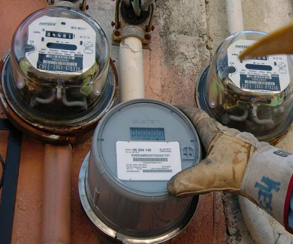 EEH descubre más usuarios del servicio que hurtan energía EEH descubre más usuarios del servicio que hurtan energía